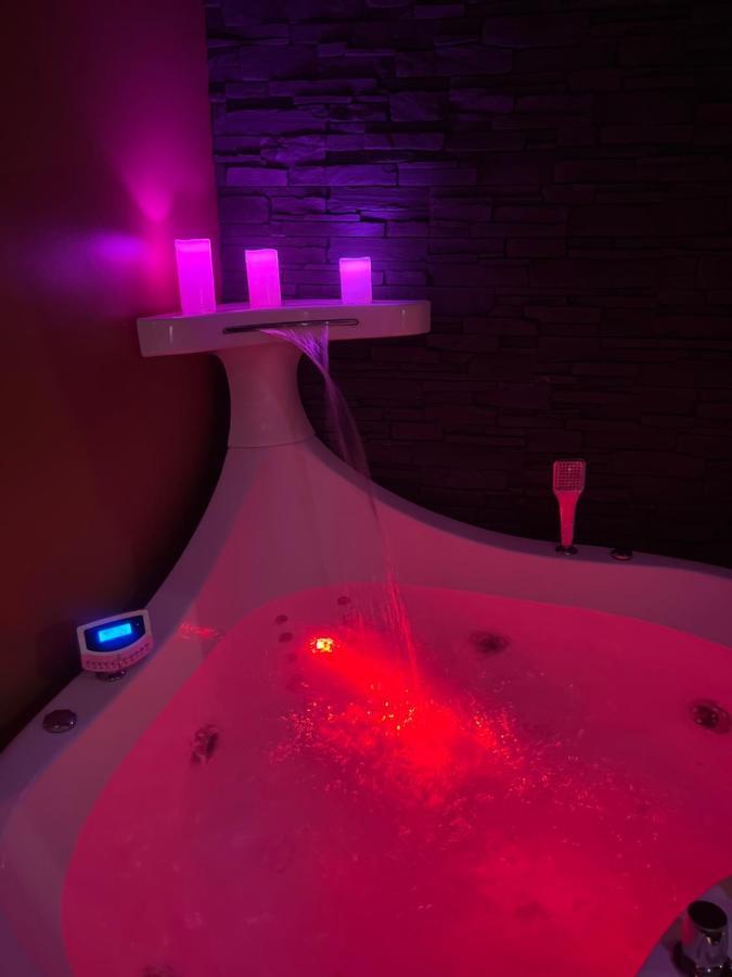 Homesparadise Loveroom Besançon Exterior foto
